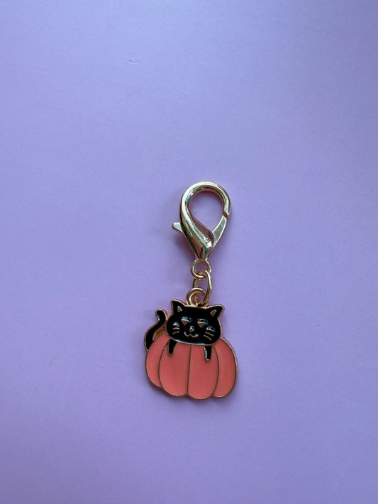 Cat in a Pumpkin Binder Charm